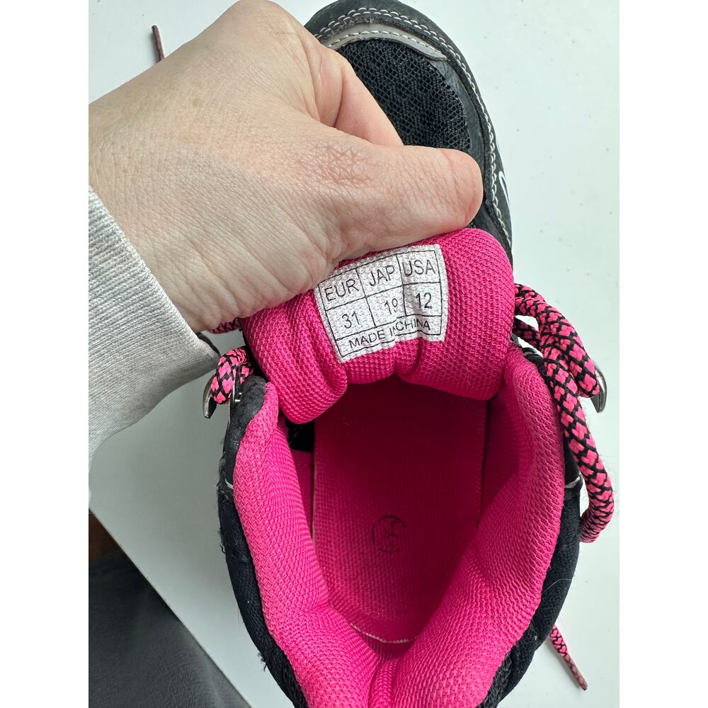 Girls Black & Pink Hiking Boots Size 12 Trail Sneakers - Picture 4 of 5